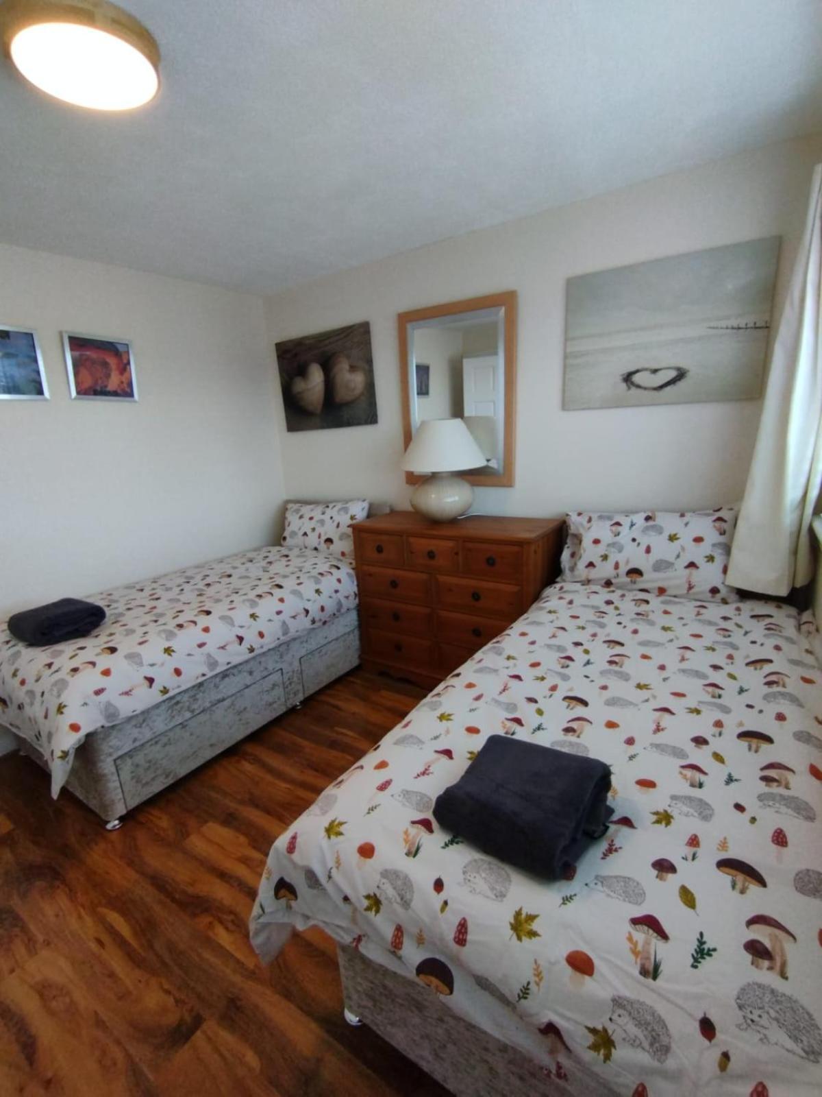 Edinburgh Villa 3 Bed Rooms House In Edinburgh - Private Parking Edimburgo Exterior foto