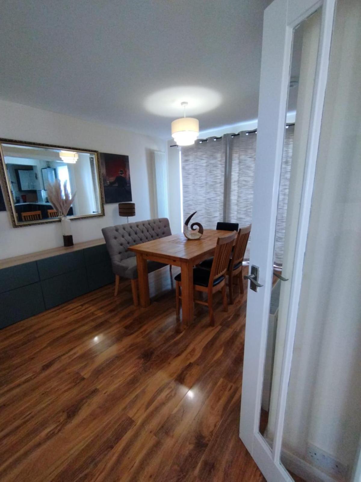 Edinburgh Villa 3 Bed Rooms House In Edinburgh - Private Parking Edimburgo Exterior foto