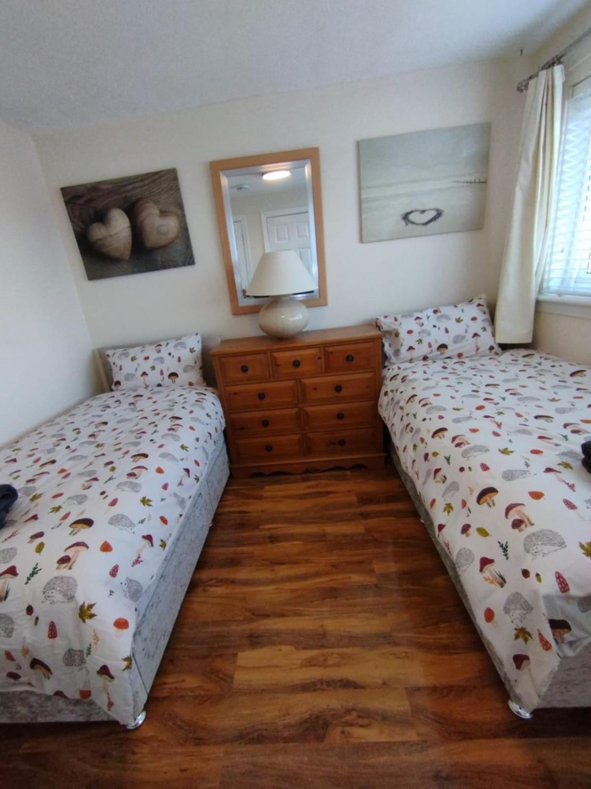 Edinburgh Villa 3 Bed Rooms House In Edinburgh - Private Parking Edimburgo Exterior foto