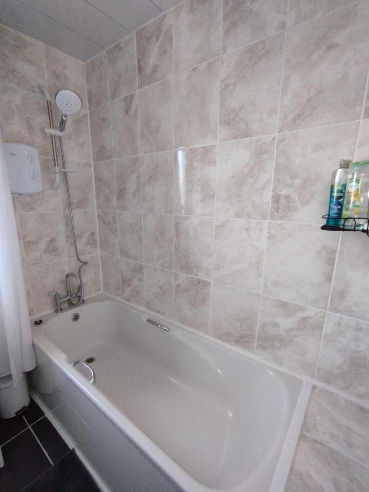 Edinburgh Villa 3 Bed Rooms House In Edinburgh - Private Parking Edimburgo Exterior foto